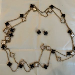 Clover black and white necklace with matching earrings